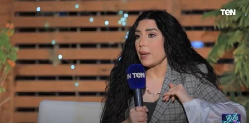 الفنانة عبير صبري