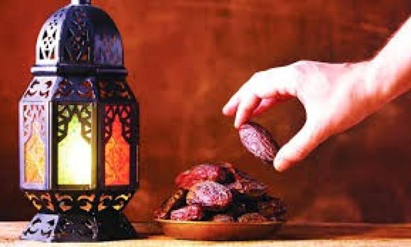 هل يجوز الجمع بين صيام السِّت من شوال وبين صيام القضاء الواجب؟