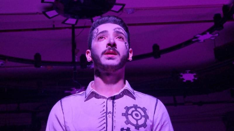 اليوم.. العرض المسرحي ”حيث لا يراني أحد” على مسرح نهاد صليحة