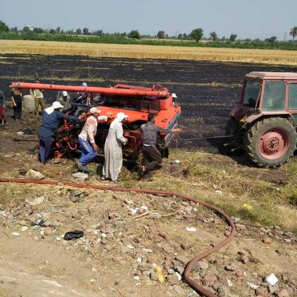 إخماد حريق هائل فى حصاد القمح بالغربية