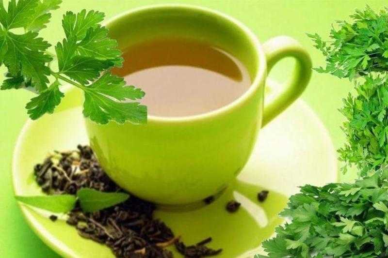 منها البقدونس المغلي.. طرق للتخلص من الماء الزائد في الجسم