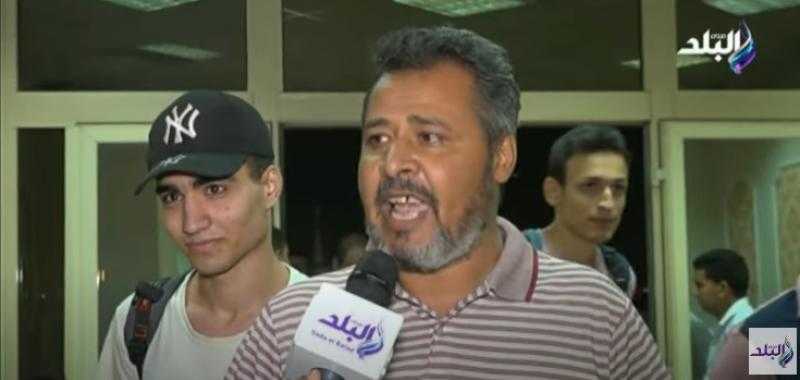 شاهد.. رسالة مؤثرة لمصري عائد من السودان: «مش هنلاقي زي بلدنا»