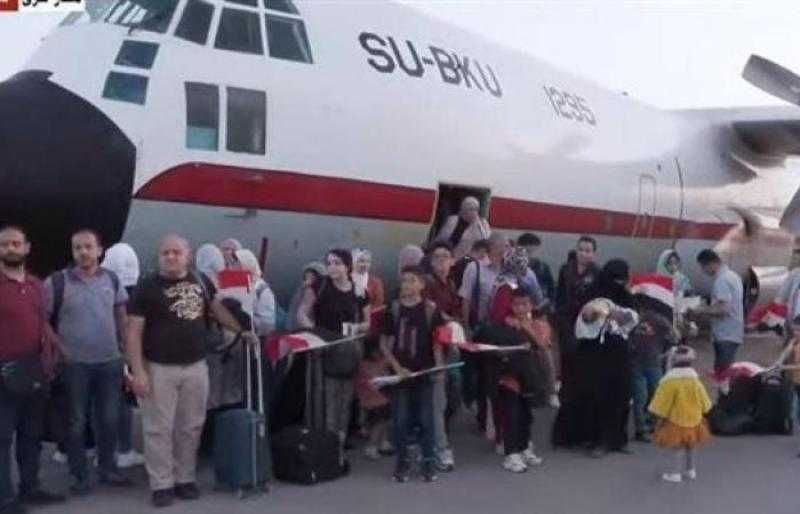 شاهد.. هكذا شكلت الجهات المعنية «خلية أزمة» لإجلاء المصريين من السودان