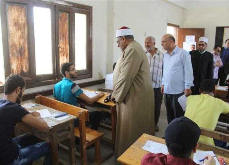 غدًا.. طلاب الثانوى الأزهري يؤدون امتحانات الفيزياء والفرنساوي والقرآن