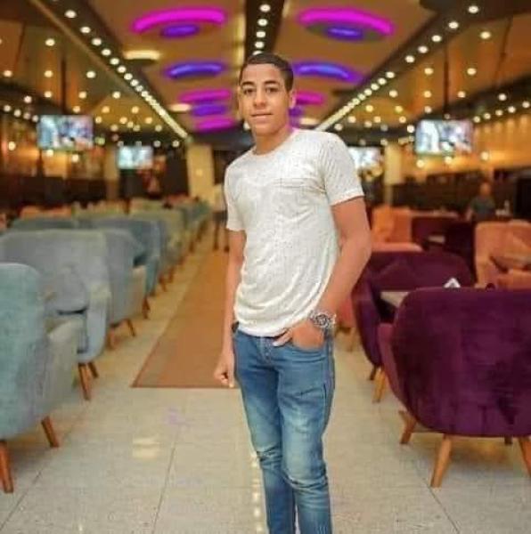 الشاب المتوفى