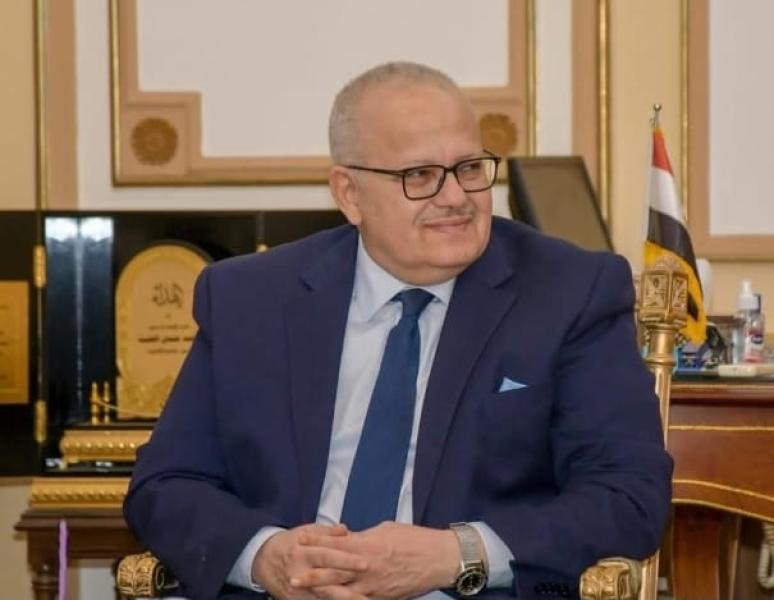 رئيس جامعة القاهرة