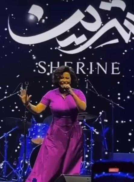 شيرين عبد الوهاب تشعل حفل دبي وتوجه رسالة لـ جمهورها
