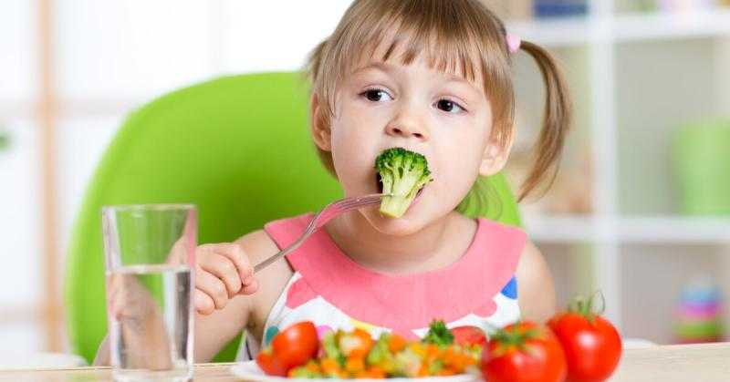 أمجد الحداد يقدم نصائح ذهبية لتقوية مناعة الأطفال.. «فيديو»