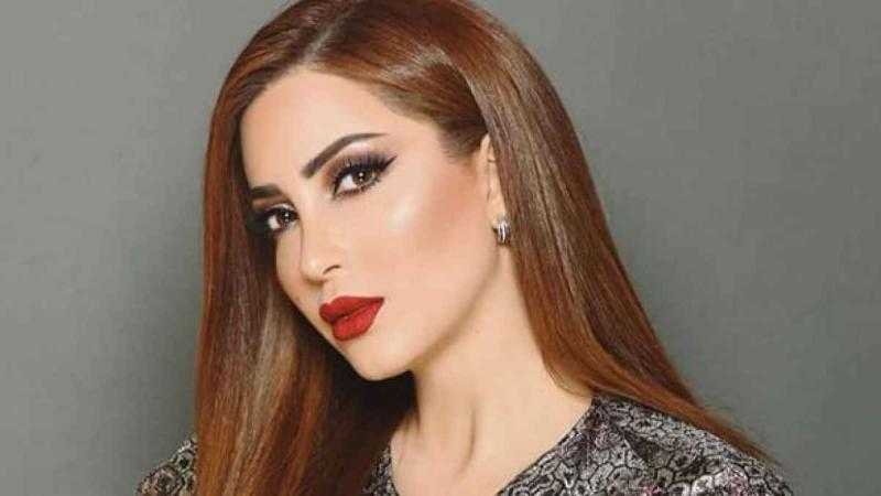 إطلالة رومانسية للفنانة نسرين طافش برفقة زوجها