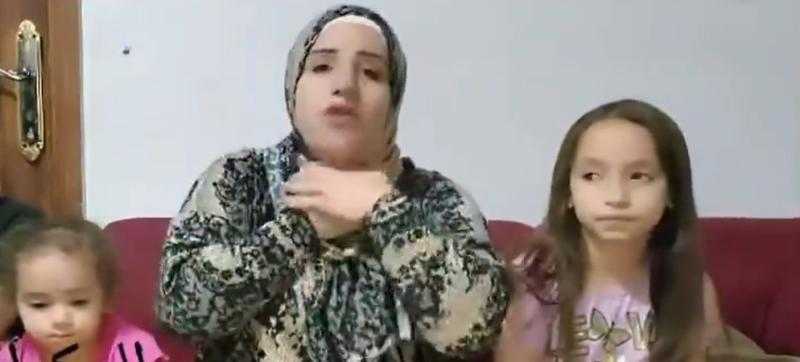 إخلاء سبيل طليق البلوجر هبة السيد بعد التعهد بحسن رعاية الأطفال