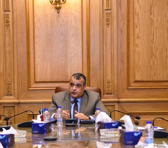 وزير الإنتاج الحربي 