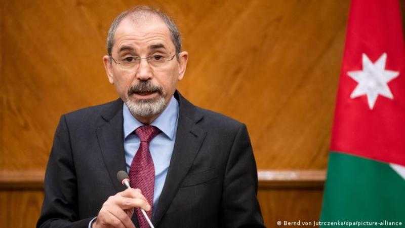 الصفدي يطلع نظرائه الأوروبيين هاتفيا على مخرجات اجتماع عمان التشاوري