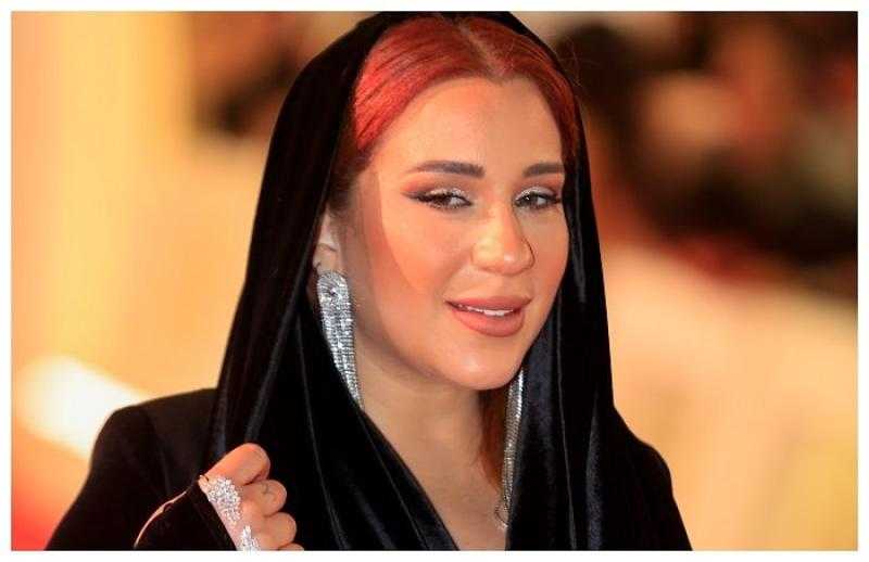 إطلالة جريئة لأسما شريف منير في أحدث ظهور