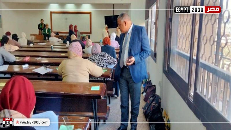 الدكتور محمد فكري خضر خلال جولته