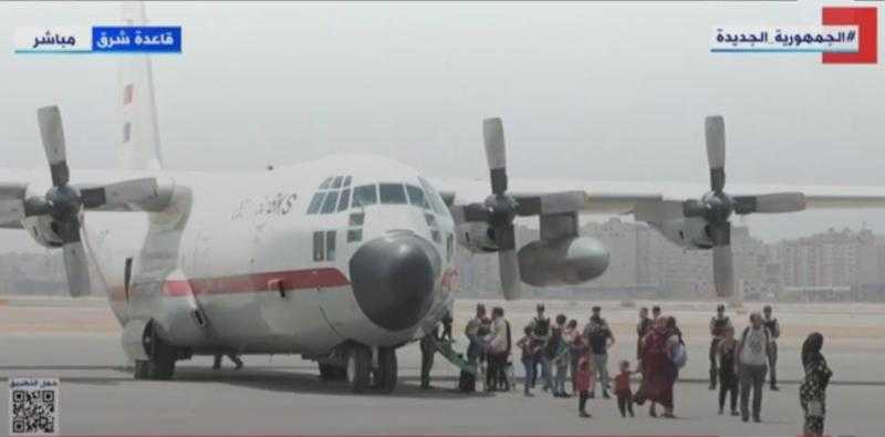 كيف يتم التعامل مع الطلاب المصريين القادمين من السودان؟.. فيديو