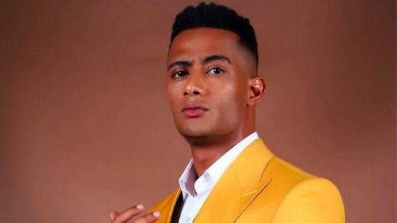 محمد رمضان يشارك جمهوره بلقطات عفوية مع ابنه خلال رحلتهم لأمريكا