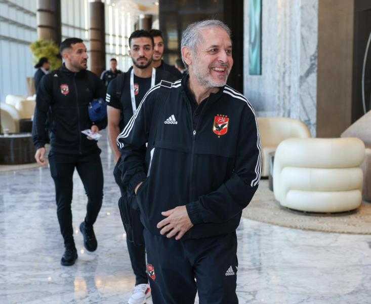 الأهلي يغادر مقر إقامته قبل مباراة السوبر