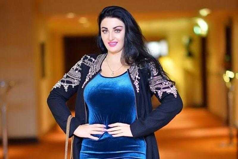 نزار الفارس: «رب العالمين ما راضي عن الرقص».. وصافيناز ترد: «هو اللي قالك»