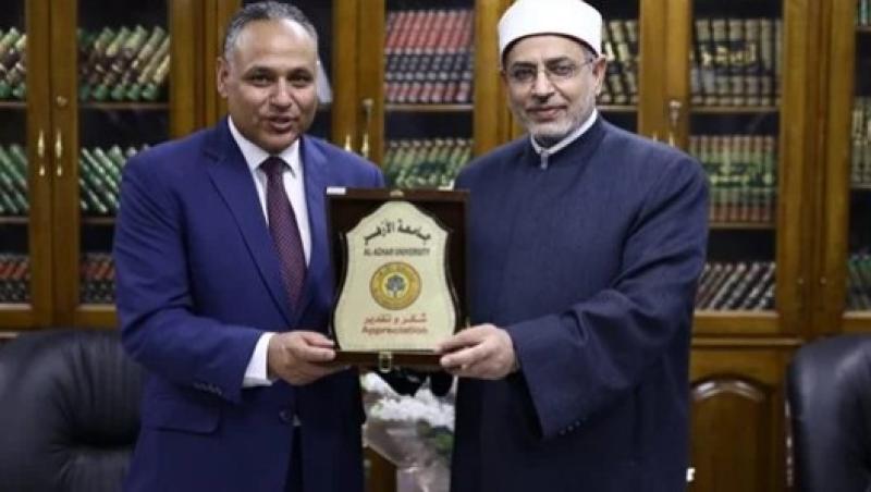 رئيس أكاديمية البحث العلمي والتكنولوجيا يشيد بجهود جامعة الأزهر