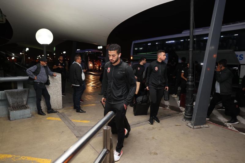 بعثة الأهلي تصل مطار القاهرة بعد اكتساح الترجي في رادس