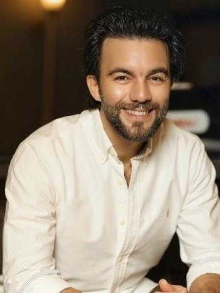 شريف رمزي يشارك جمهوره بصور حفل عيد ميلاد أبنائه