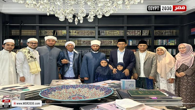 الأزهري خلال الزيارة