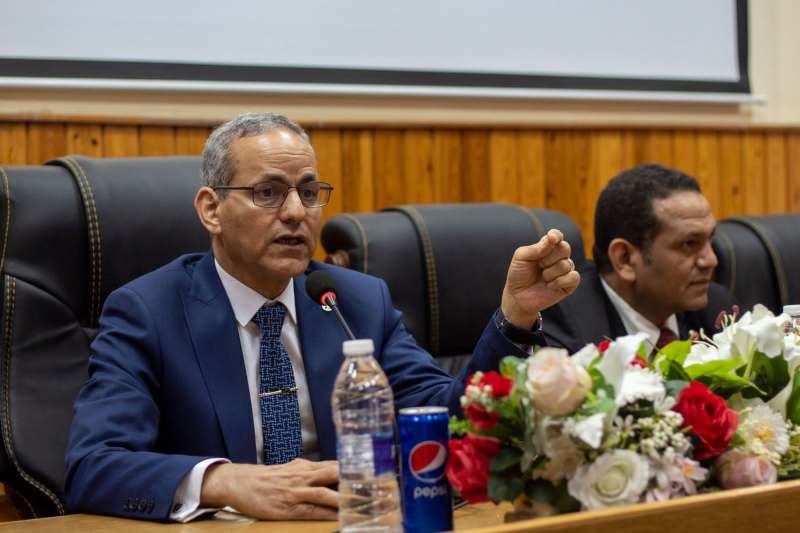 جانب من الندوة