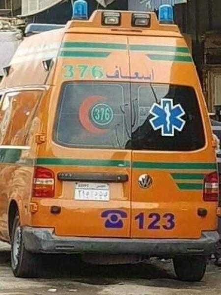 إصابة 3 أشخاص في حادث انقلاب ”توك توك” في الإسماعيلية