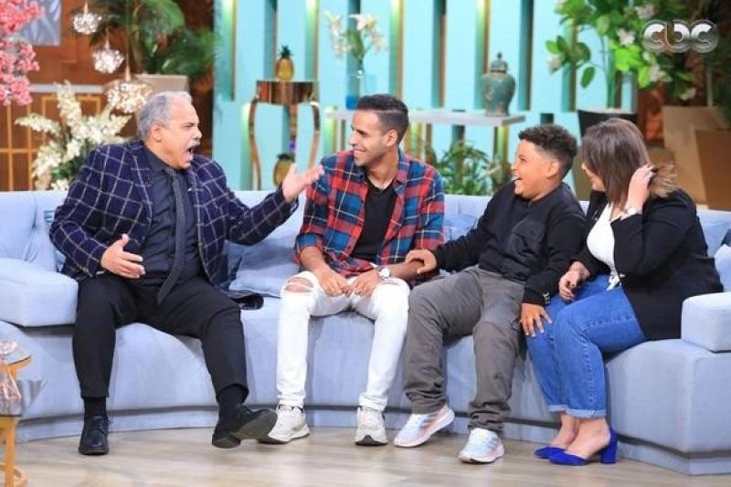 الأربعاء.. محمد رضوان وأسرته في ضيافة منى الشاذلي