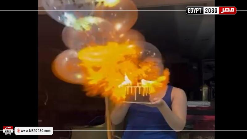 انفجار بالونات الهيليوم في وجه فتاة