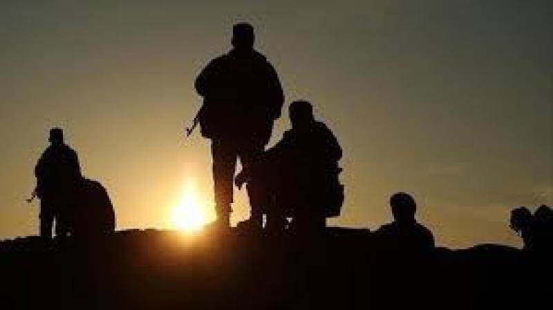 اعتقال 12 عنصر دعم للجماعات الإرهابية في عمليات متفرقة للجيش الجزائري