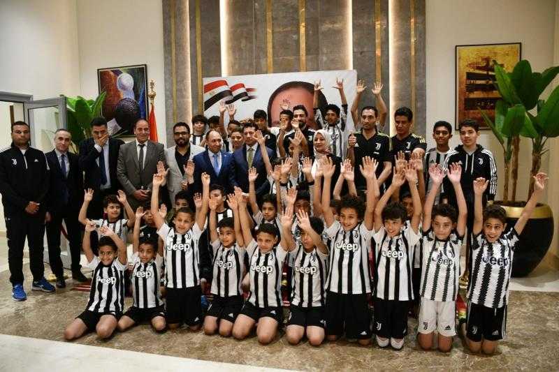 وزير الرياضة يلتقي مسئولي ولاعبي أكاديمية اليوفنتوس بمصر