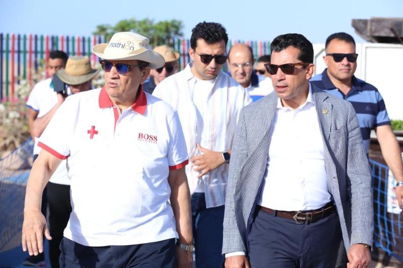 وزير الرياضة يشهد افتتاح كأس افريقيا والبطولة العربية للتراثليون بشرم الشيخ