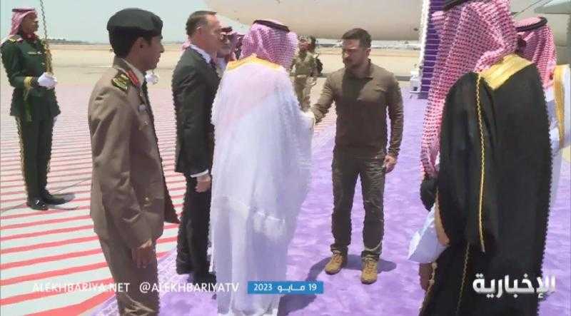 الرئيس الأوكراني يصل جدة للمشاركة في فعاليات القمة العربية.. فيديو