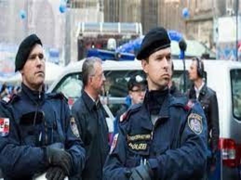 محكمة سلوفاكية تبرئ مليونيرًا في قضية مقتل صحفي وخطيبته