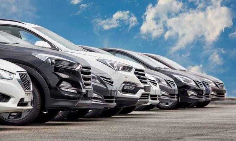 خبير سيارات: أسعار السيارات ارتفعت 3 أضعاف ونصف مؤخرًا - فيديو