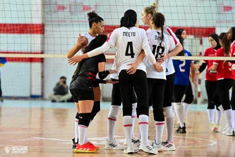 مجموعة طائرة سيدات الزمالك في الدور التمهيدي لبطولة الدوري