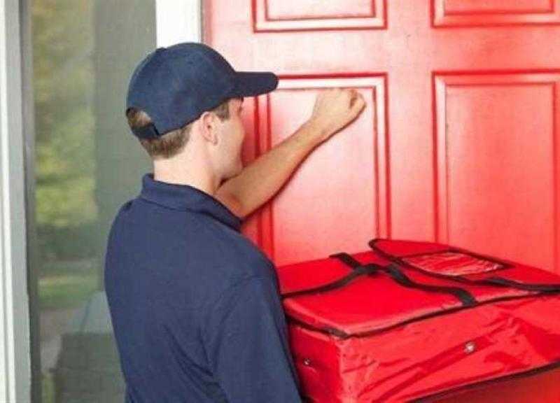 الحماية المدنية تنقذ عامل دليفري سقط داخل غرفة مياه بأكتوبر