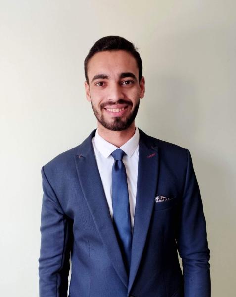 الخبير الاقتصادي ياسين أحمد 