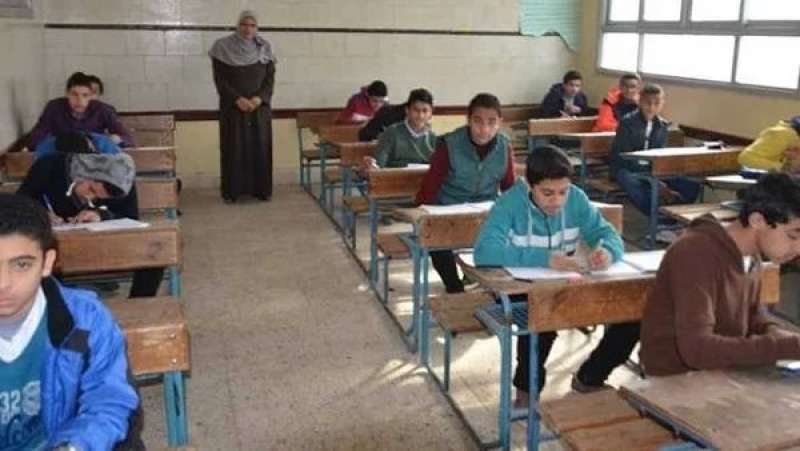 الشهادة الإعدادية 