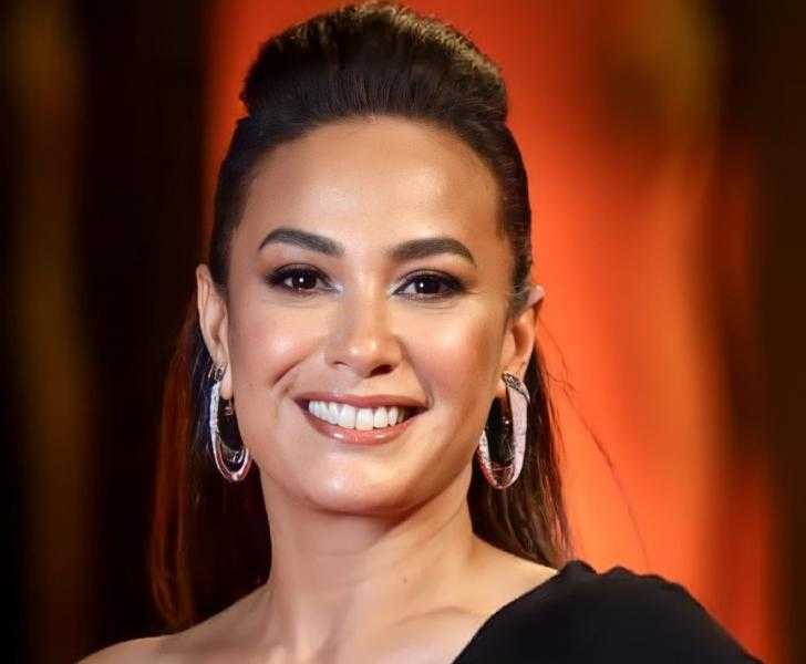 هند صبري تبهر جمهورها بإطلالة ساحرة