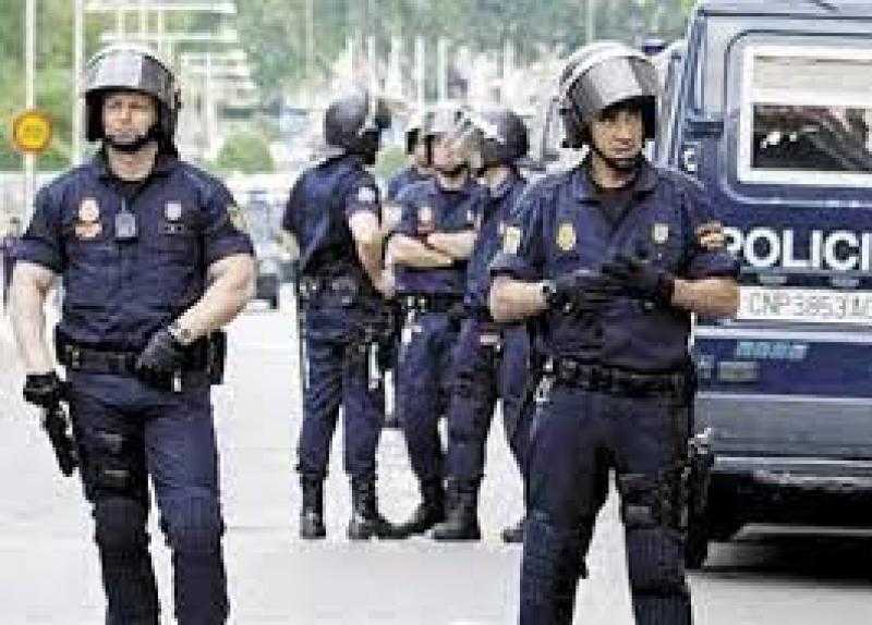 ضبط تشكيل عصابي من أسرة واحد بتهمة الاتجار بالمخدرات في أسيوط