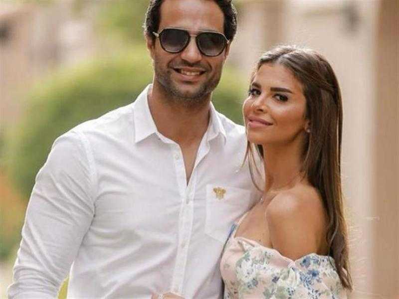 إطلالة جريئة لزوجة الفنان كريم فهمي