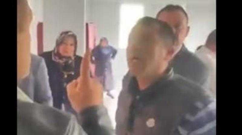 في محاولة لمنع التصويت الجماعي .. مشاجرات بمراكز الاقتراع في تركيا ونائب يتعرض للضرب