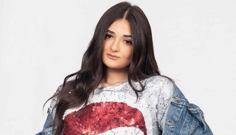 إطلالة ساحرة للفنانة ملك أحمد زاهر