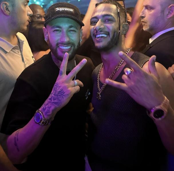 محمد رمضان يقابل اللاعب نيمار فى موناكو
