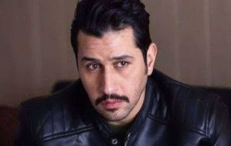 علي الطيب يكشف تفاصيل فيلمه الجديد .. خاص