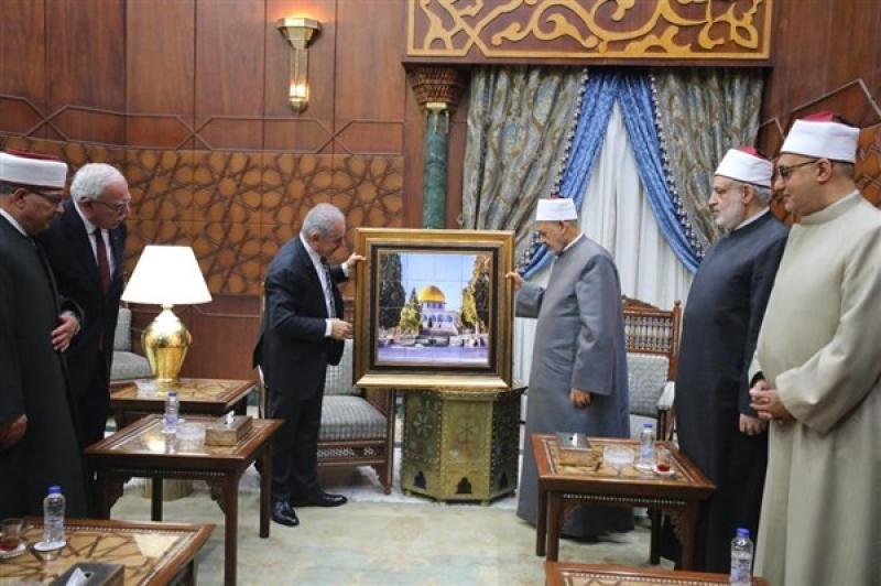 شيخ الأزهر: لن نقبل بأي تقسيم مكاني وزماني لمحيط المسجد الأقصى