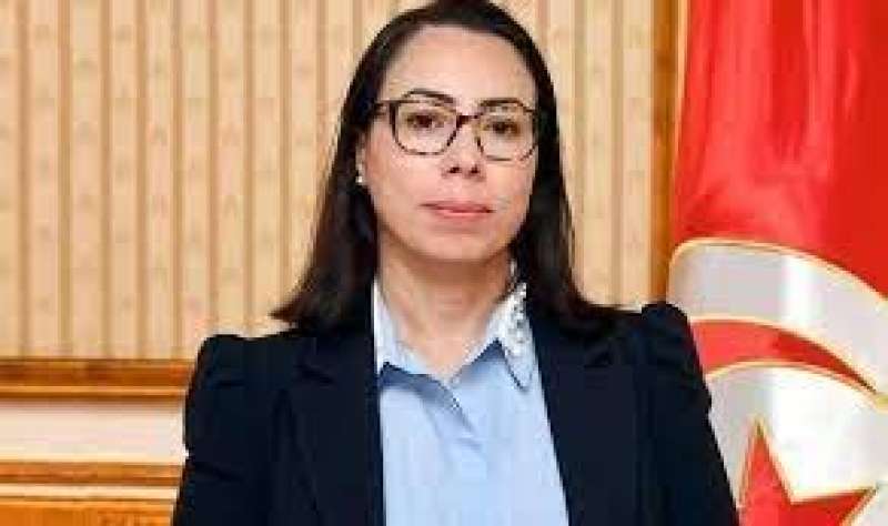 نادية عكاشة المديرة المستقيلة من الديوان الرئاسي 