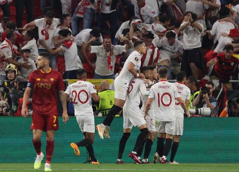 ملخص وأهداف مباراة إشبيلية وروما في نهائي الدوري الأوروبي «فيديو»